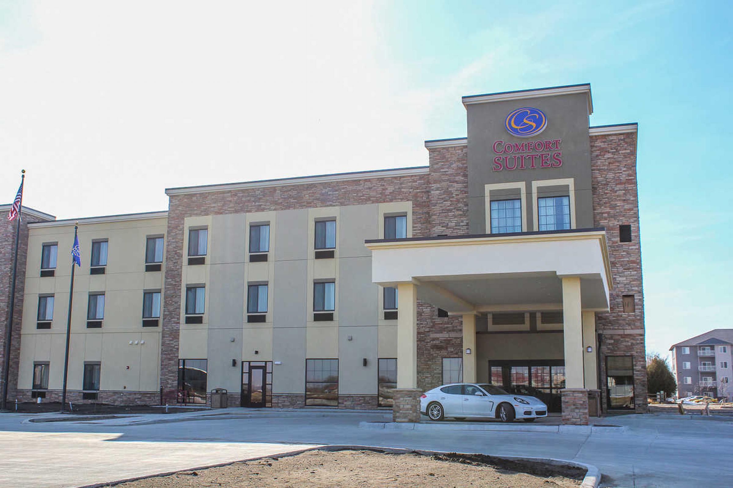 Comfort Suites Brookings Exterior photo