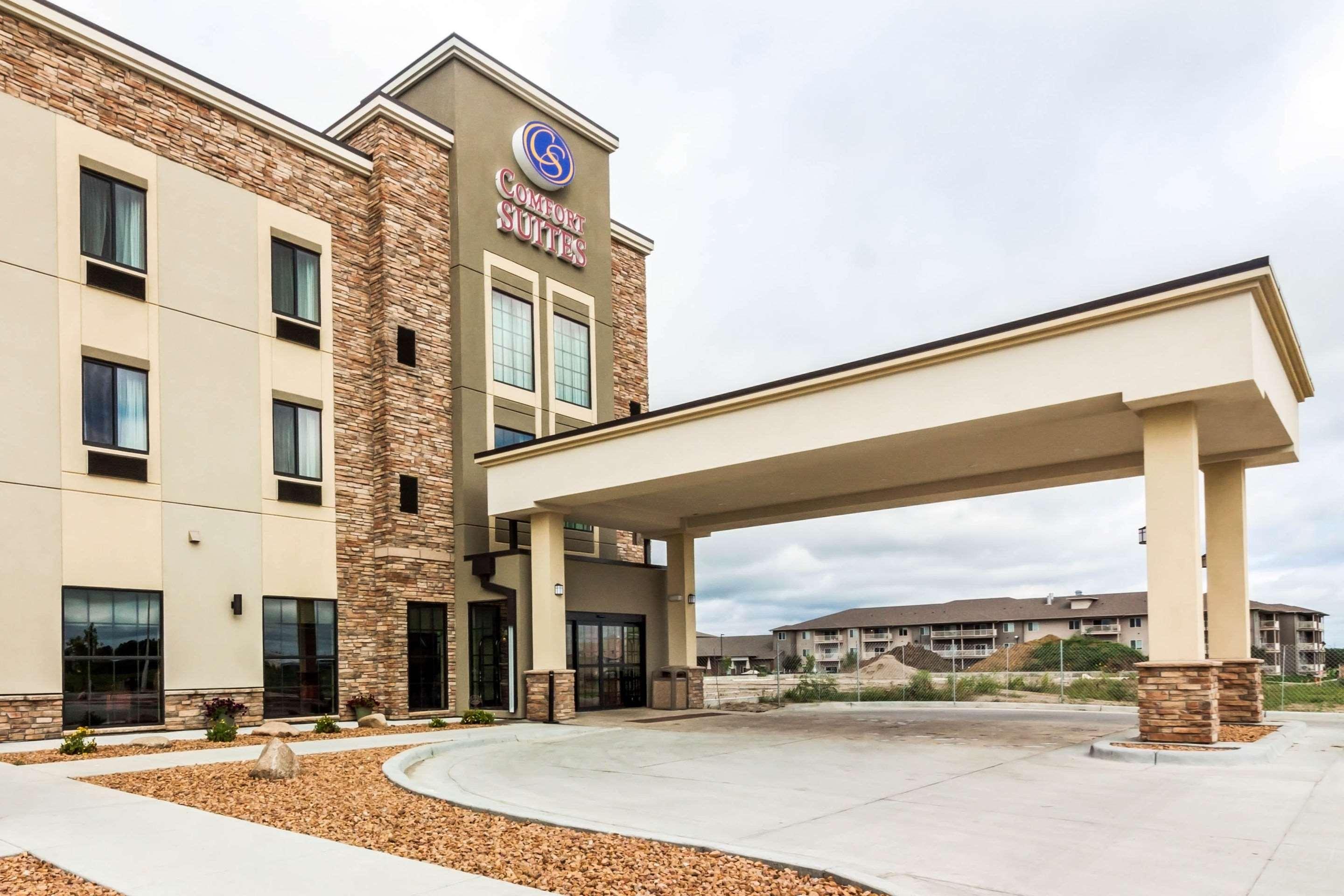 Comfort Suites Brookings Exterior photo