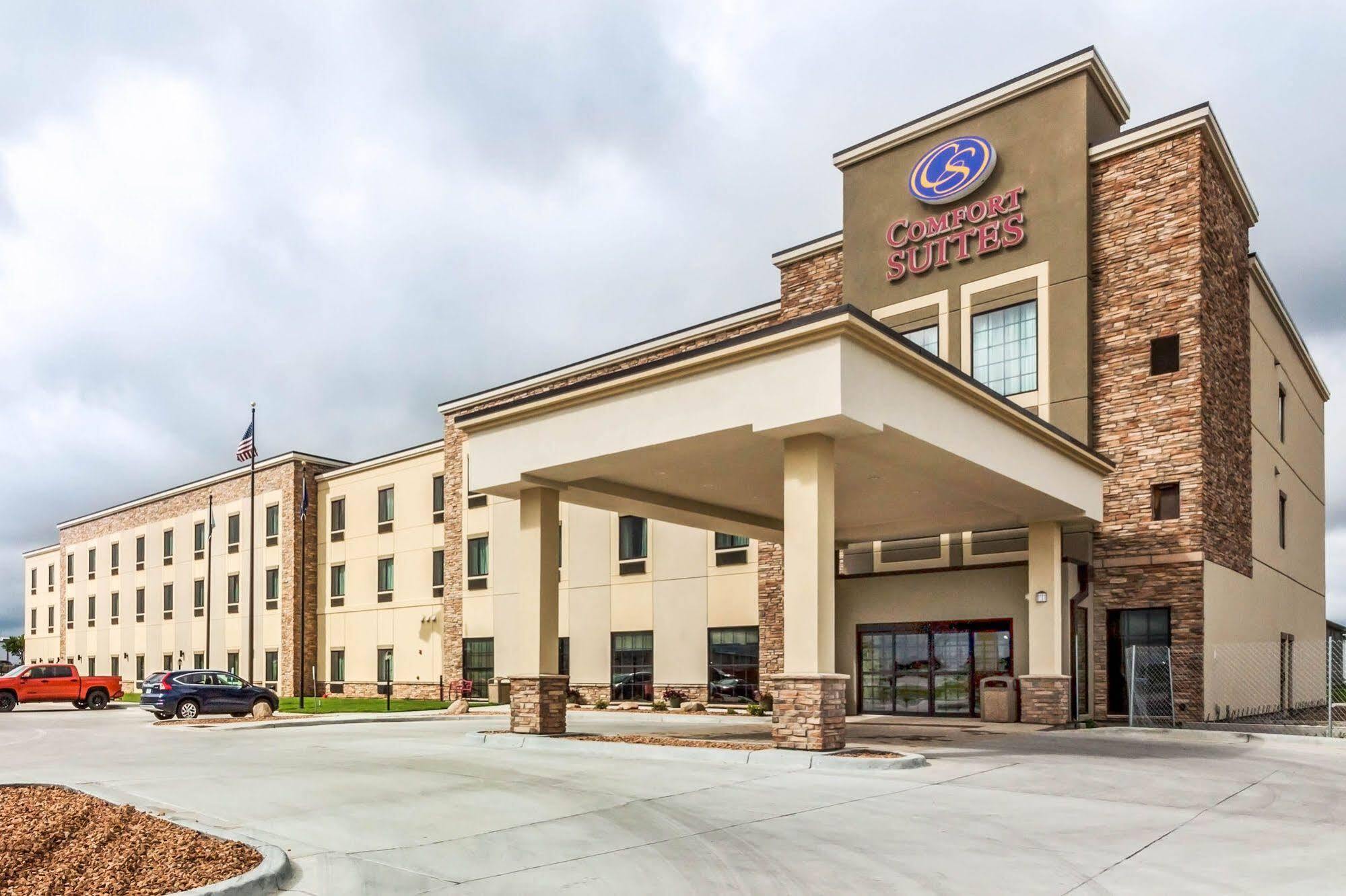 Comfort Suites Brookings Exterior photo